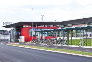 Fassaden, Gebäudehüllen, Ganzglasfassaden, Fenster, Portale, Alu-Fassaden